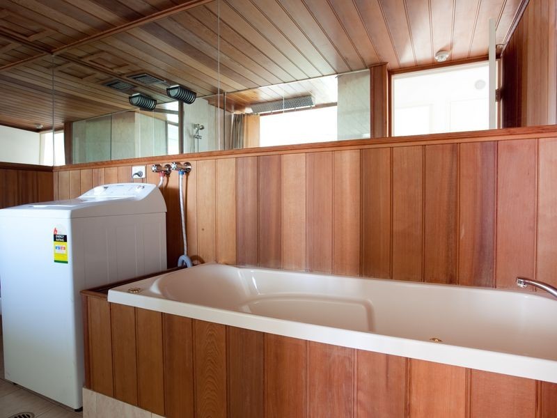 805/70 Remembrance Drive, Surfers Paradise QLD 4217