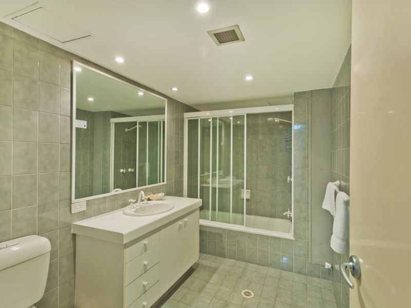 20/2981 Surfers Paradise Blvd, Surfers Paradise QLD 4217