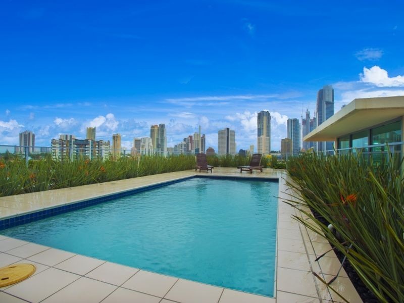 7 Burra Street, Chevron Island QLD 4217