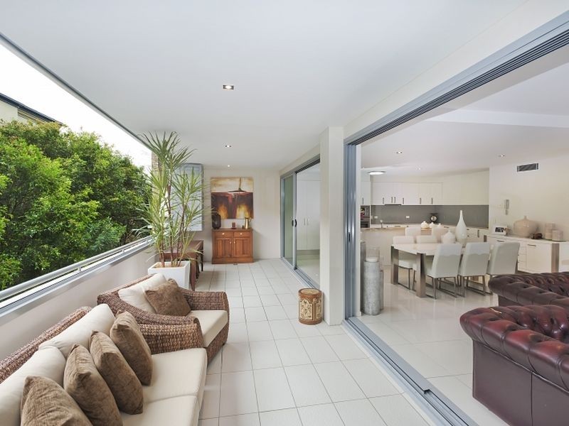 7 Burra Street, Chevron Island QLD 4217