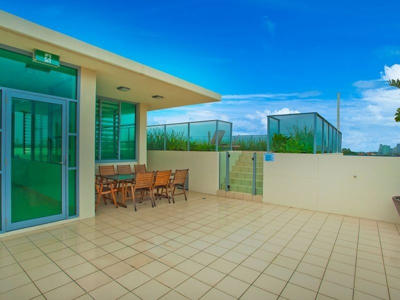 7 Burra Street, Chevron Island QLD 4217