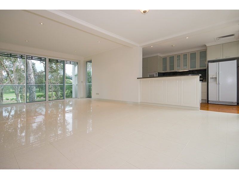 3104 Royal Pines Resort Ross Street, Ashmore QLD 4214
