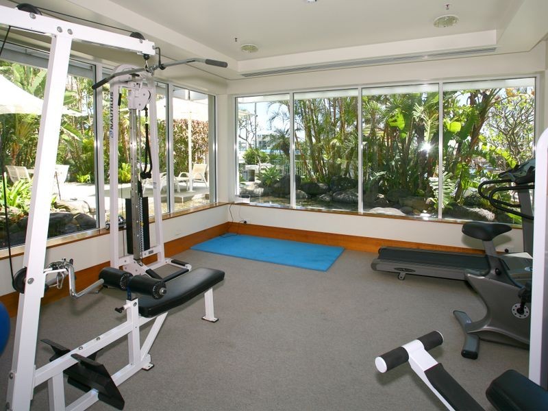 20 Riverview Parade, Surfers Paradise QLD 4217