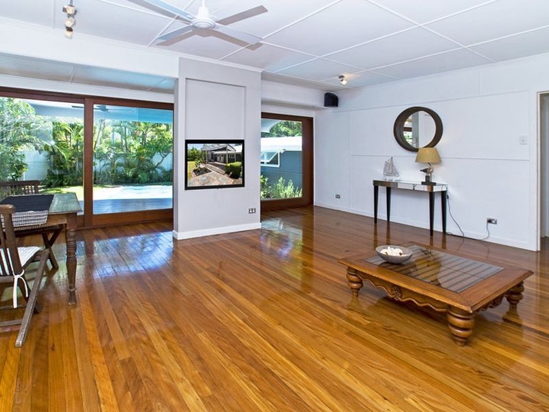 30 Pine Avenue, Surfers Paradise QLD 4217