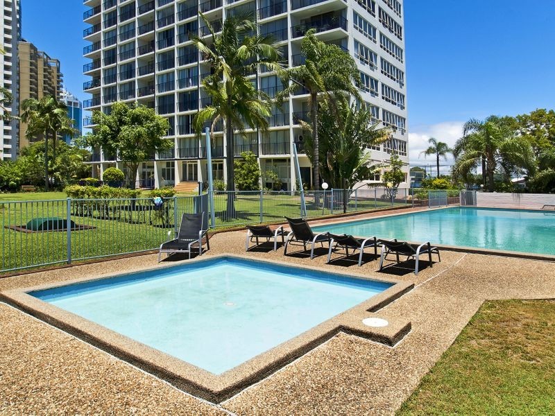 2 Riverview Pde, Surfers Paradise QLD 4217