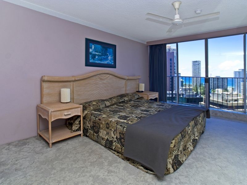 2 Riverview Pde, Surfers Paradise QLD 4217