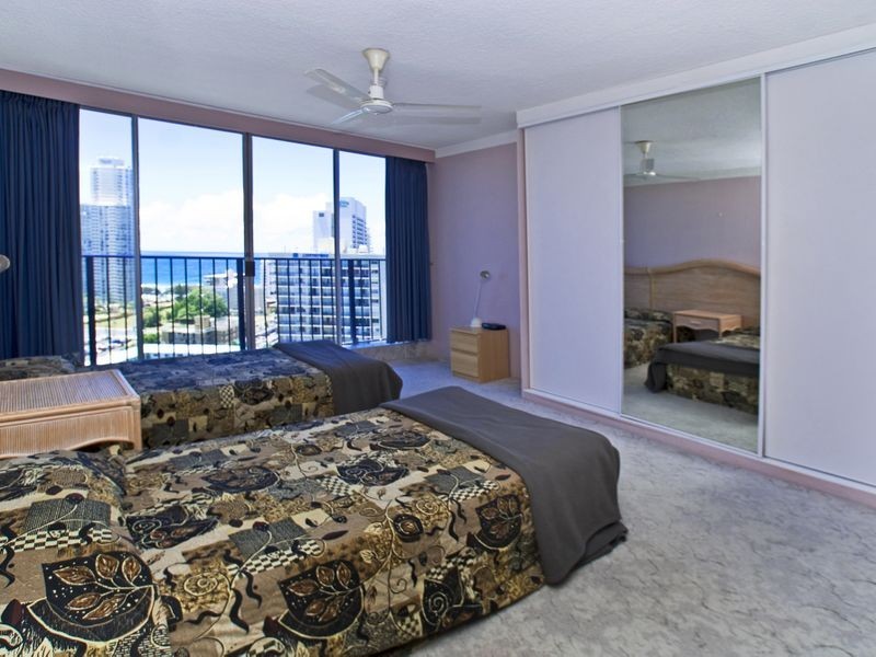 2 Riverview Pde, Surfers Paradise QLD 4217