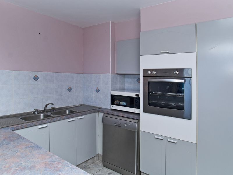 2 Riverview Pde, Surfers Paradise QLD 4217