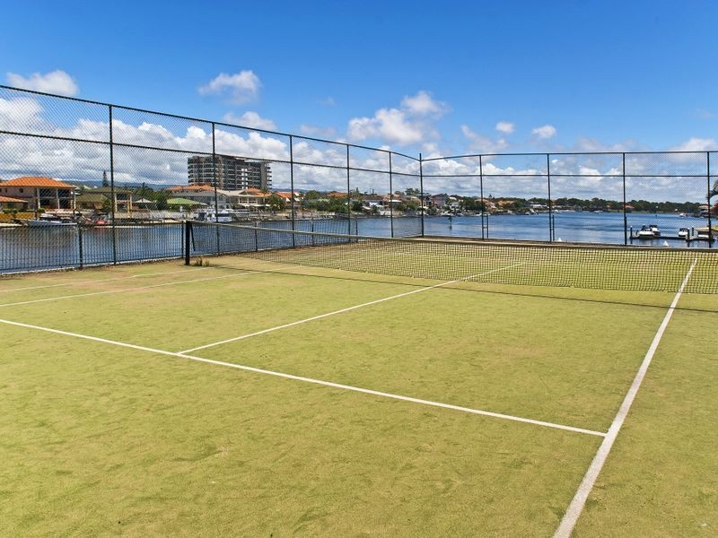 2 Riverview Pde, Surfers Paradise QLD 4217