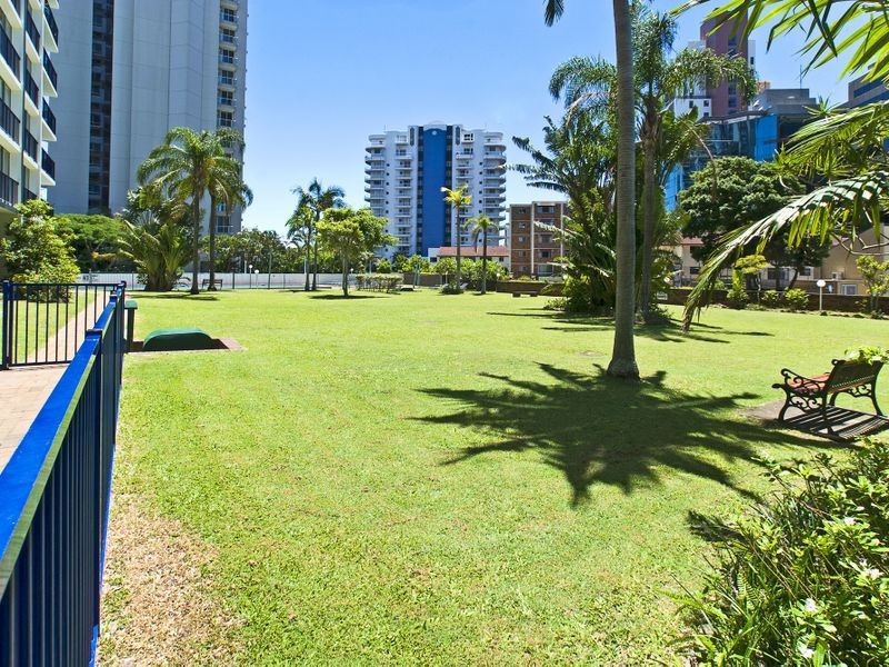 2 Riverview Pde, Surfers Paradise QLD 4217