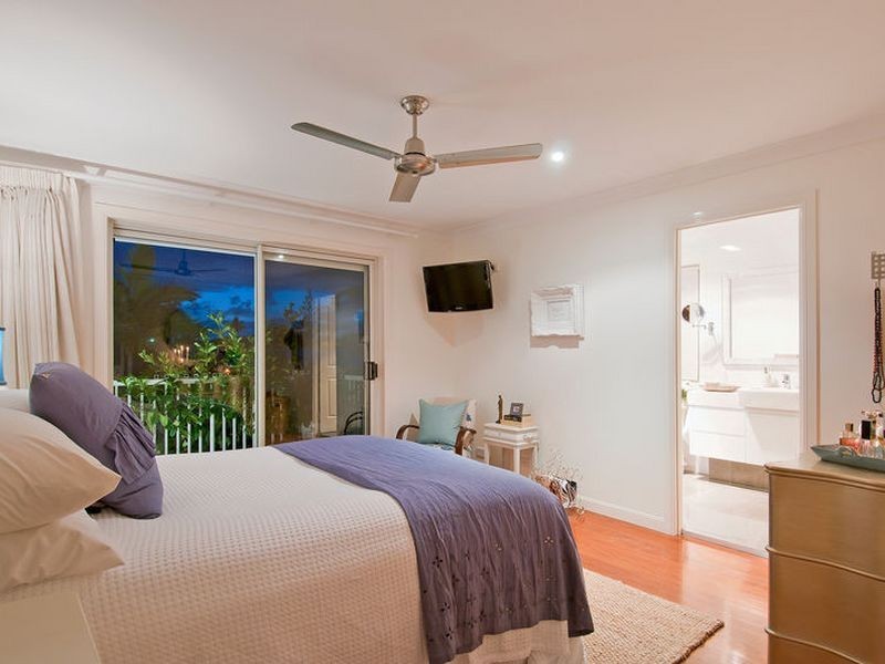 Isle Of Capri QLD 4217