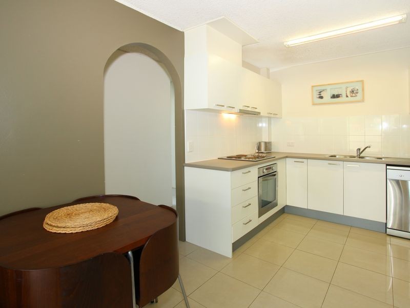 26 Aubrey Street, Surfers Paradise QLD 4217