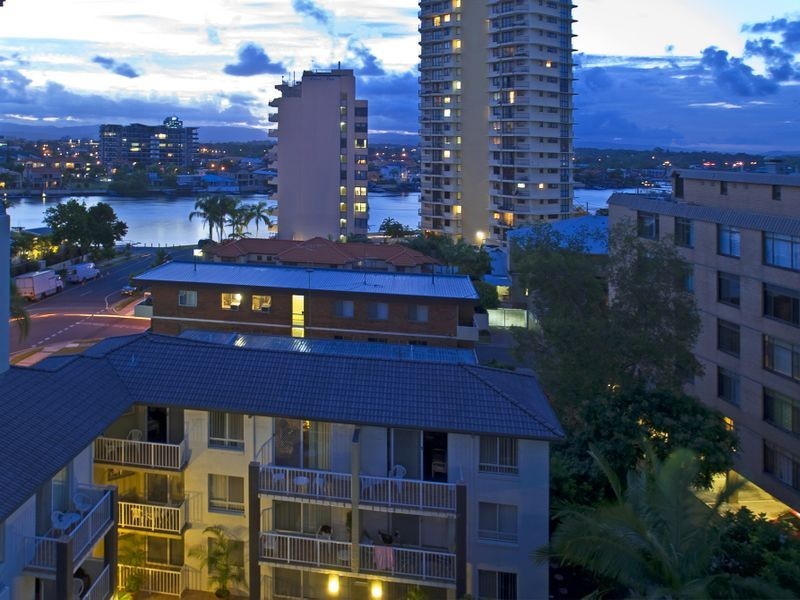 21 Cypress Avenue, Surfers Paradise QLD 4217