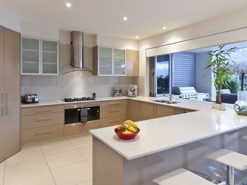 43 Boomerang Crescent, Sorrento QLD 4217