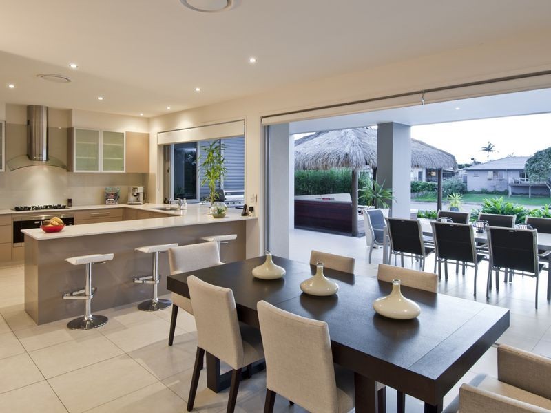 43 Boomerang Crescent, Sorrento QLD 4217