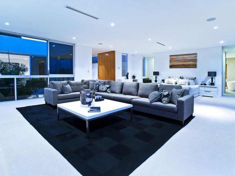 19 Binda Place, Sorrento QLD 4217