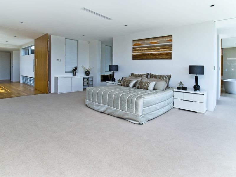 19 Binda Place, Sorrento QLD 4217