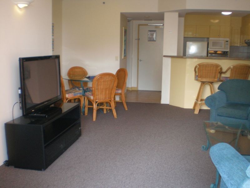 206/5-19 Palm Avenue, Surfers Paradise QLD 4217