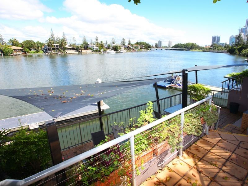 Surfers Paradise QLD 4217