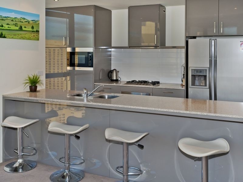 4 Wahroonga Place, Surfers Paradise QLD 4217