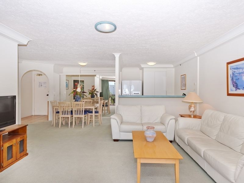 402/5 Enderley Avenue, Surfers Paradise QLD 4217