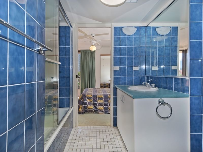 402/5 Enderley Avenue, Surfers Paradise QLD 4217