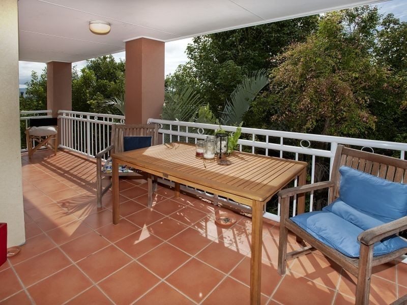 78 Stanhill Drive, Chevron Island QLD 4217