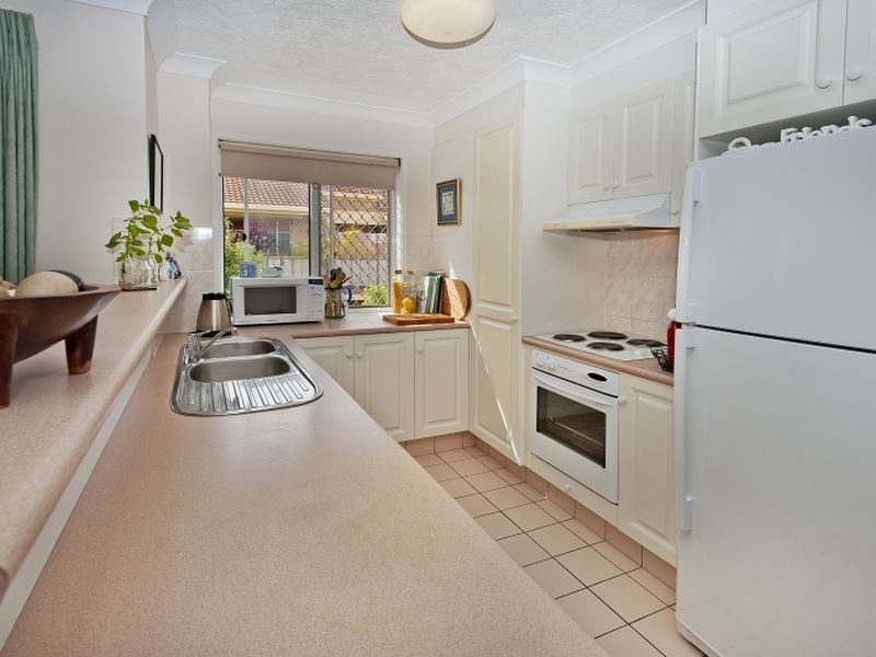 78 Stanhill Drive, Chevron Island QLD 4217