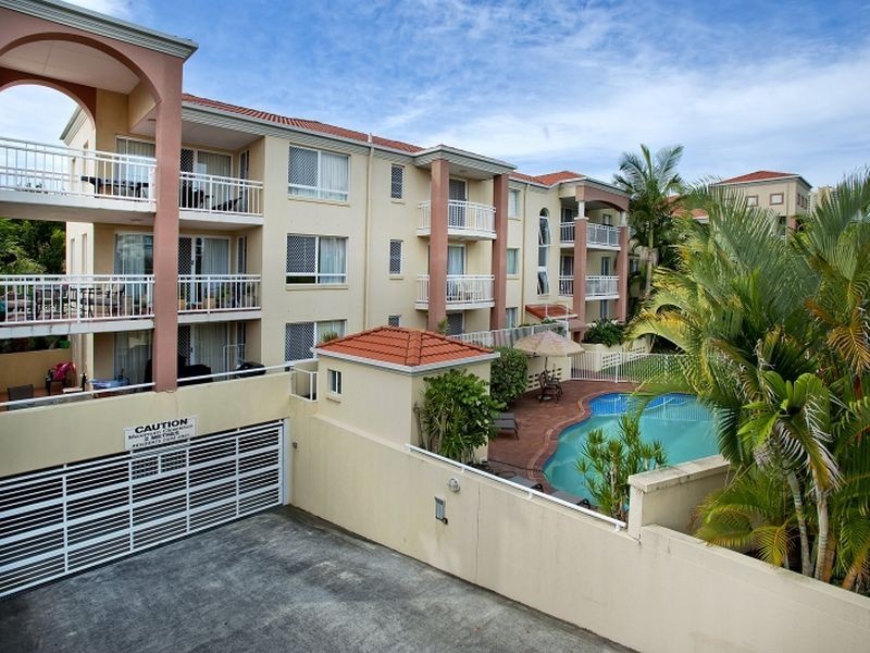 78 Stanhill Drive, Chevron Island QLD 4217