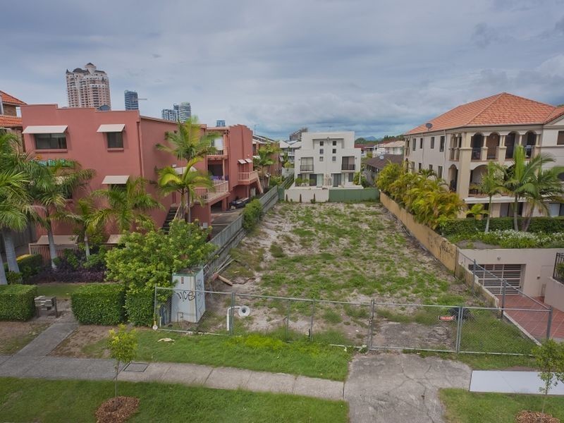 10 St Kilda Avenue, Broadbeach QLD 4218