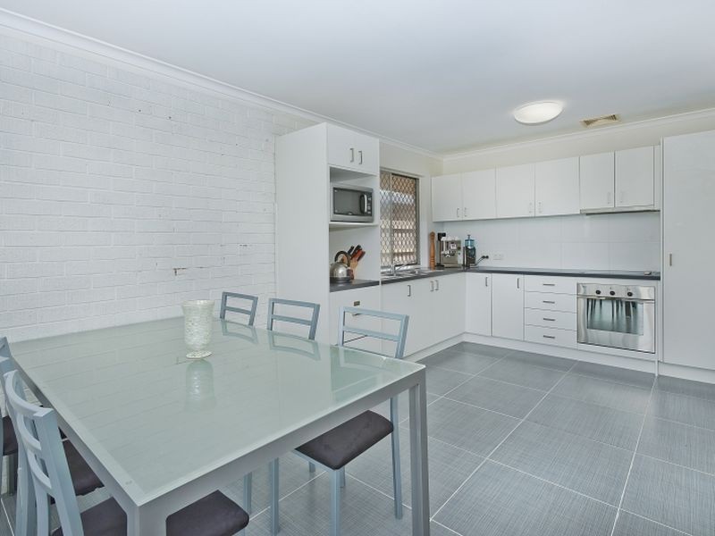 24 Rio Vista Boulevard, Broadbeach Waters QLD 4218