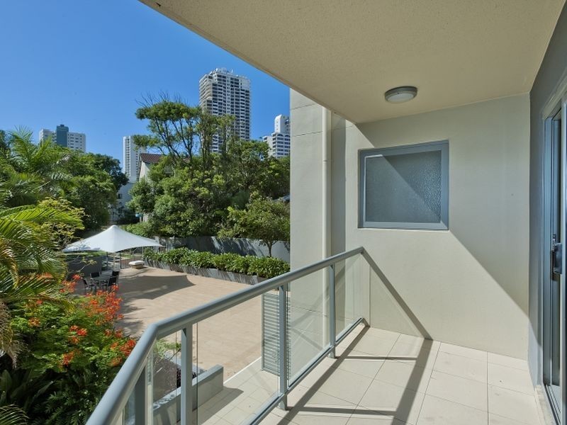 3/15 Wharf Road, Surfers Paradise QLD 4217