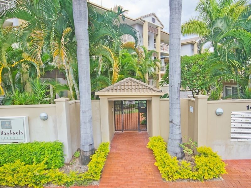 142 Stanhill Drive, Chevron Island QLD 4217
