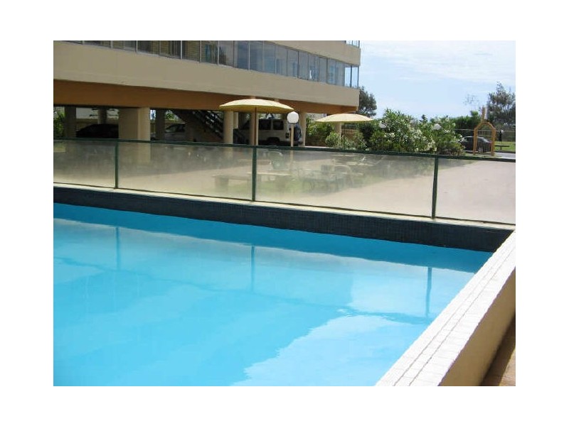 22/136 Old Burleigh Road, Broadbeach QLD 4218