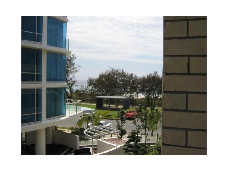 22/136 Old Burleigh Road, Broadbeach QLD 4218