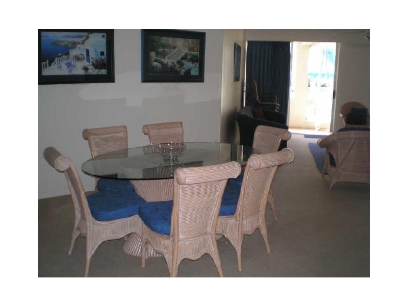 205/6 View Avenue, Surfers Paradise QLD 4217