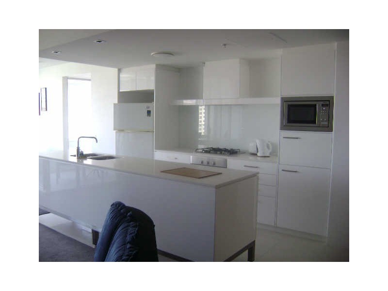 706/7-21 Hamilton Avenue, Surfers Paradise QLD 4217