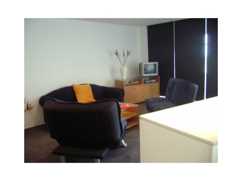 706/7-21 Hamilton Avenue, Surfers Paradise QLD 4217