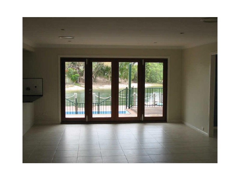 12 Beverley Crescent, Broadbeach Waters QLD 4218
