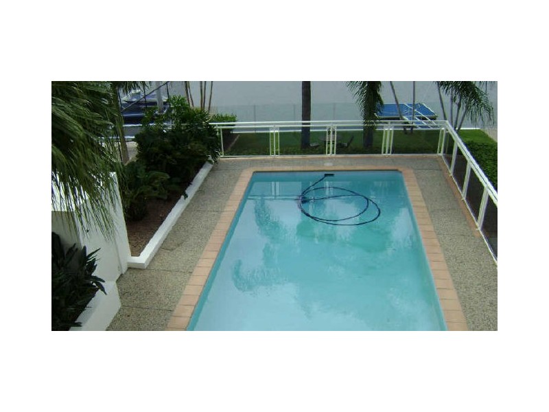 24 Garden Grove, Carrara QLD 4211