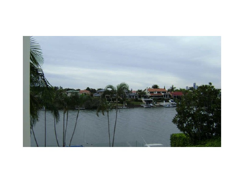 24 Garden Grove, Carrara QLD 4211