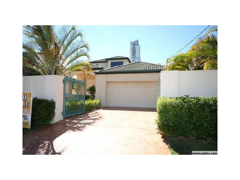 37 Stanhill Drive, Chevron Island QLD 4217