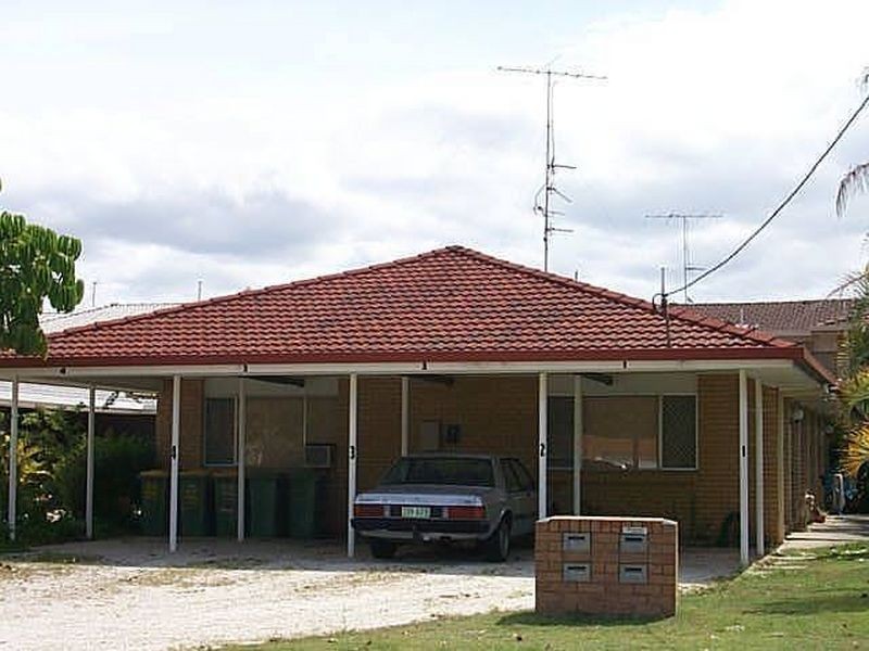 1/16 Parneno Street, Chevron Island QLD 4217