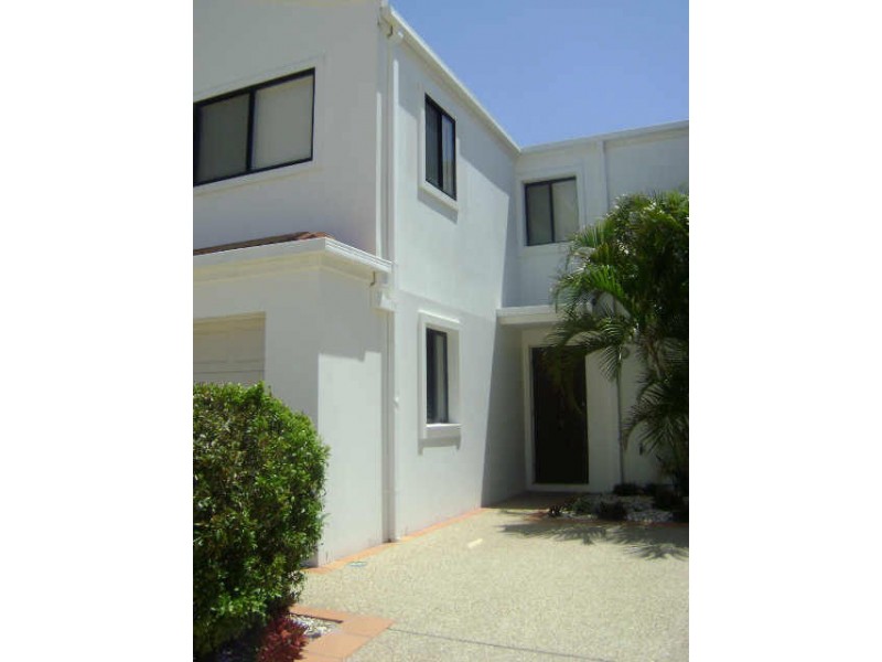 6/3 Elliott Street, Bundall QLD 4217