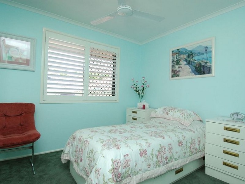 12 Aldrin Avenue, Benowa QLD 4217