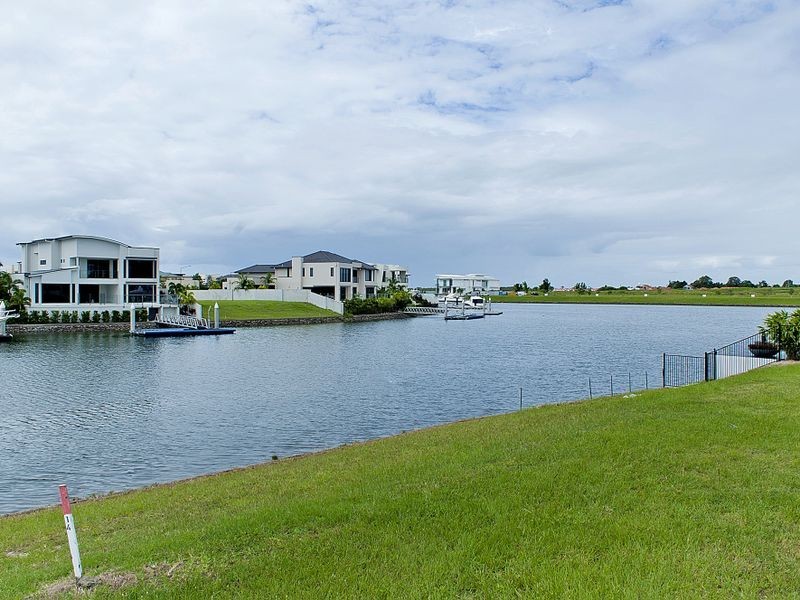 1015 Edgecliff Drive, Sanctuary Cove QLD 4212