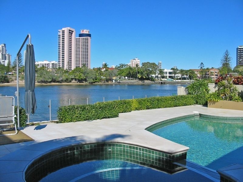 Isle Of Capri QLD 4217