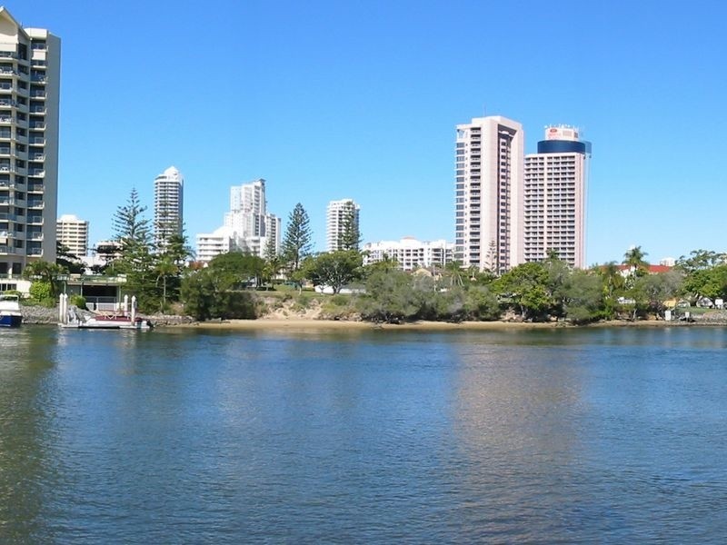 Isle Of Capri QLD 4217