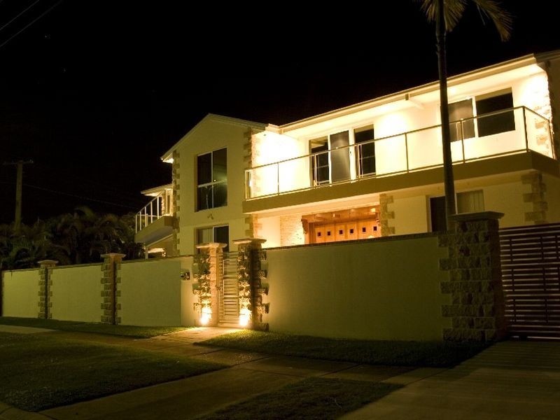 Broadbeach Waters QLD 4218