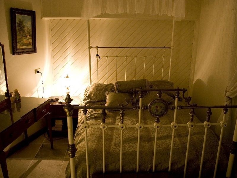 Broadbeach Waters QLD 4218